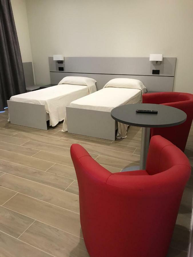 Roma Rooms Ancona Exterior foto