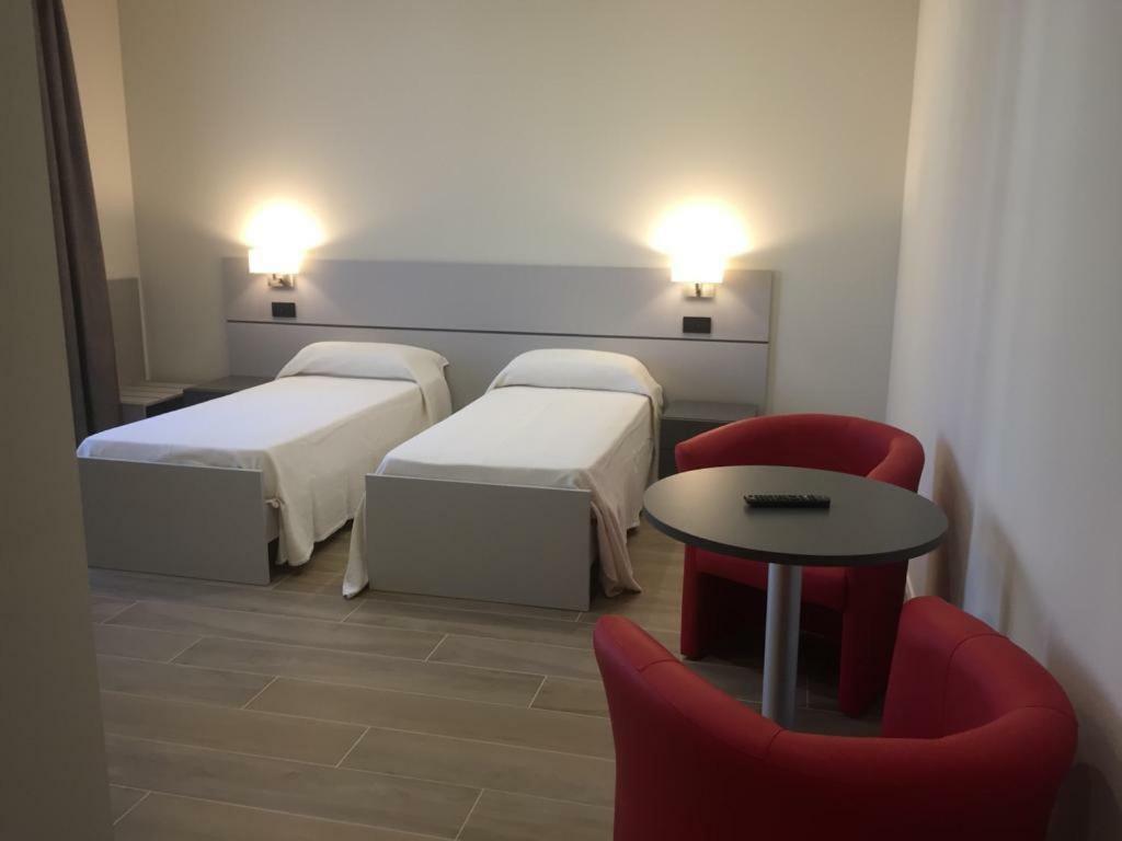 Roma Rooms Ancona Exterior foto